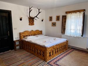 Casuta Vanatorului Campulung Moldovenesc