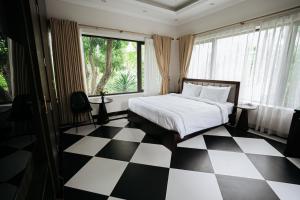 Paradise Soc Son Resort