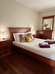Azor International Apartment II