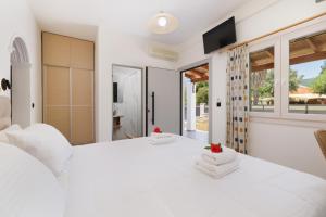 Santos Apartments & Studios