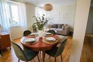Appartements -LE SENTIER- Elegant T3 avec jardin proche mer : photos des chambres