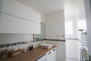 Appartements -SKOL- Charmant T2, proche du centre de Concarneau : photos des chambres