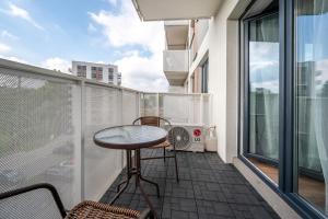 Łódź Niciarniana Comfy Apartment by BookingHost