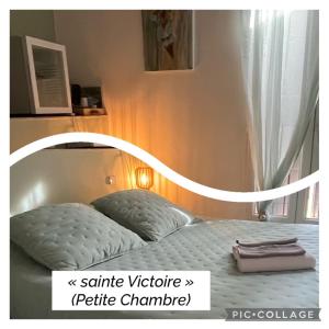 B&B / Chambres d'hotes Maison d'hotes Bastide St Victor a 2,5 kilometres de Lourmarin : Petite Chambre Double
