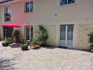 Gîte "La lisière des Châteaux" Calme et nature - 圣法戈蓬蒂埃里