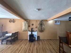 Guesthouse Kroni I Micanit