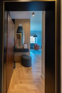 RJ Stara Stocznia 12