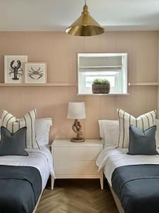 Tobias Apartment, 2 Bedroom, Aberaeron