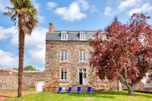 Maisons de vacances Maison familiale pour 12 adultes et 2 enfants : Maison de Vacances