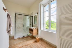 Maisons de vacances Maison familiale pour 12 adultes et 2 enfants : photos des chambres