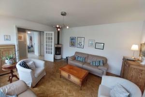 Maisons de vacances Beautiful family house in Meucon : photos des chambres