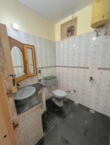 Serene Stays at Varanasi - 5BHK Luxury Villa