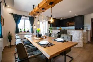 Apartments Mateo - 罗维尼村