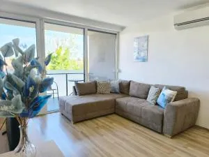 Regatta Apartman Keszthely - 沃尼奥尔茨沃什海吉