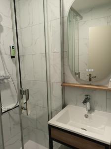 Hotels Hotel-Restaurant Logis l'Aubrac Laguiole : photos des chambres