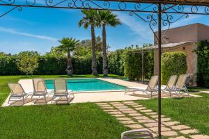 Villa Bouganville con piscina by Wonderful Italy