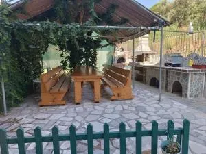 Anestis Apartments & rooms - 帕雷恩特西菲基昂