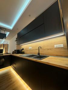 Luxury Central Baba Apartment