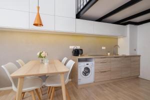 Studio z Klimatyzacją na Krakowskim Kazimierzu by Noclegi Renters