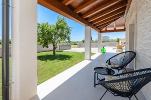 Villa Tonka by Villsy