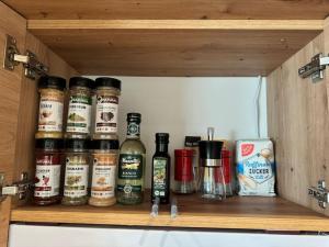 1,5-Zimmer, Top ausgestattet, 4 Pers, Souterrain, Self Check-in, Parkplatz, Netflix & Amazon Prime