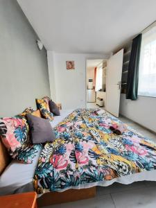 Apartment Central Location - Studio Apartment