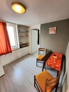 Apartment Central Location - Studio Apartment