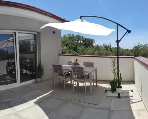 Apartment Emili - Poljica