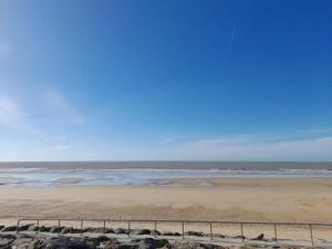 Charmant T2 à 100m de la plage avec terrasse, parking privé et animaux admis - FR-1-324A-62
