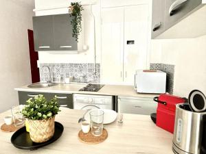 Studio Lumineux avec Terrasse