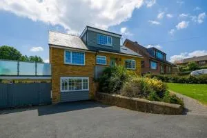 88 Baring Road - Gurnard