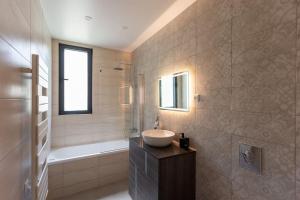 Villas Superbe maison proche de Paris! : photos des chambres