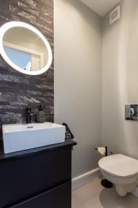 Villas Superbe maison proche de Paris! : photos des chambres