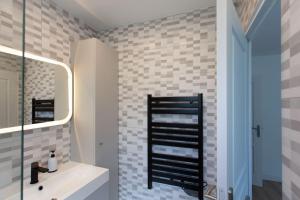 Villas Superbe maison proche de Paris! : photos des chambres