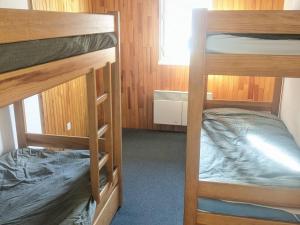 Appartement 2 pièces au pied des pistes avec balcon - FR-1-557-110