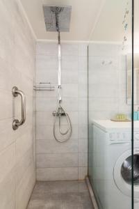 Spacious Apt Next to Marina Flisvo