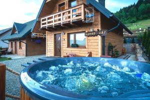 Domek całoroczny z widokiem na jezioro Solińskie Zawóz