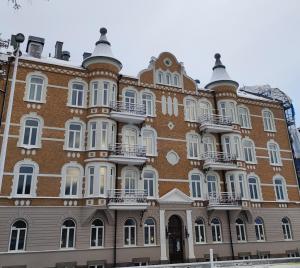 Home Hotel Plaza