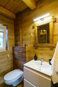 Domek całoroczny z widokiem na jezioro Solińskie Zawóz