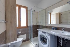 Orange Apartment 4 img13