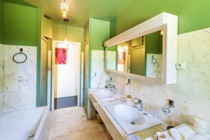 Maisons de vacances Espace, Luxe, Calme Et Nature : photos des chambres