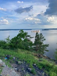 Nyrenoverad liten stuga i Marmorbruket