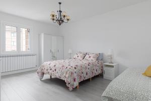 Apartamento Villabona - Mar y Montaña Elegante Apt p8 con WiFi gratis