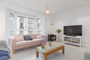 Apartamento Villabona - Mar y Montaña Elegante Apt p8 con WiFi gratis