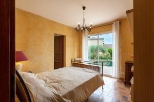 Maisons de vacances Les Sylphides - Maison avec piscine : photos des chambres