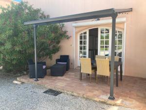 Maisons de vacances Les Bougainvillees de Camargue : photos des chambres