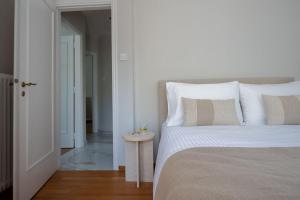 Acropolis Hideaway - Tranquil Retreat in Plaka