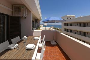 Superb WOW View - Beach 200 Mts - Center 10 min W.