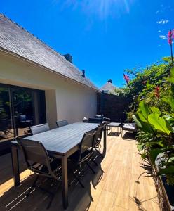 Maisons de vacances -PETREL- Maison de campagne avec grand jardin : Maison de Vacances