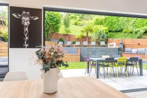 Villas La Moderne - Modern house with pool and garden : photos des chambres